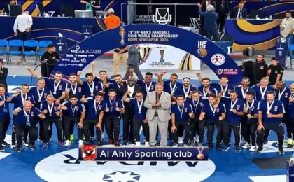 وزير الرياضة يهنئ الأهلى ببرونزية كأس العالم للأندية لكرة اليد