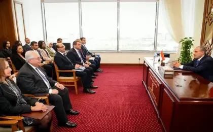وزير الخارجية يشدد على أهمية العمل الدبلوماسى خاصة فى الدوائر المتعلقة بالأمن القومى المصرى